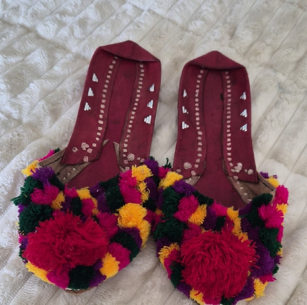 Colorful Pom-Pom Women's Shoes